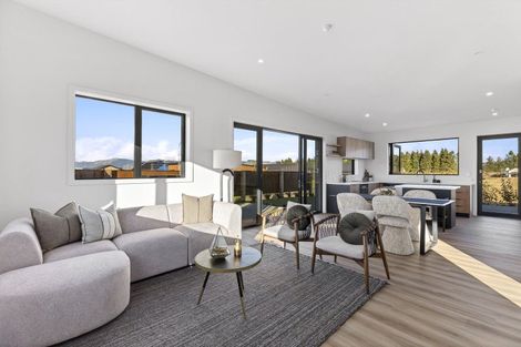 Photo of property in 8 Buttercup Street, Wanaka, 9382