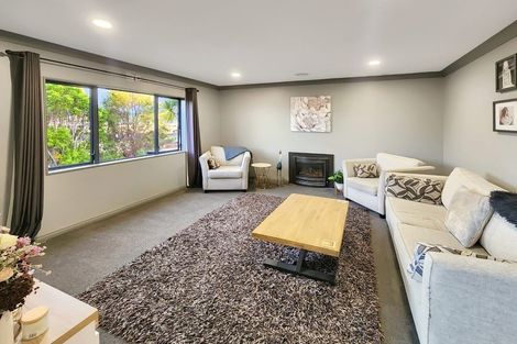 Photo of property in 16 Birkinshaw Grove, Riverstone Terraces, Upper Hutt, 5018