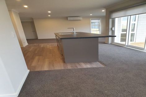 Photo of property in 43a Wainuiomata Road, Wainuiomata, Lower Hutt, 5014