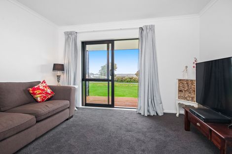 Photo of property in 2630 Awhitu Road, Awhitu, Waiuku, 2684