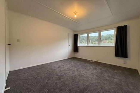 Photo of property in 9 Wainhouse Street, Stokes Valley, Lower Hutt, 5019