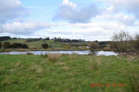 Photo of property in 166 Top Road, Dairy Flat, 0792