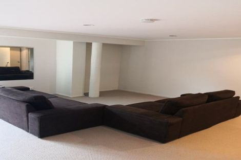 Photo of property in 2/8 Theodora Place, Mairangi Bay, Auckland, 0630