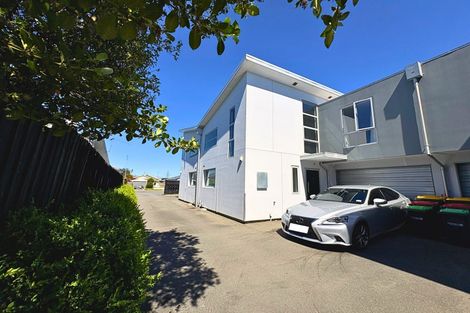 Photo of property in 30b Lyndon Street, Riccarton, Christchurch, 8041