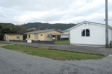 Photo of property in 12 Fox Street, Cobden, Greymouth, 7802