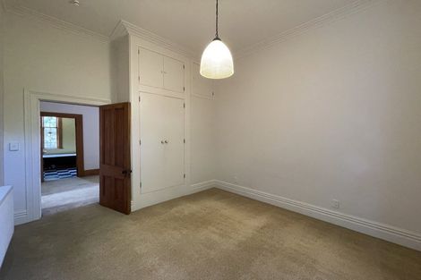 Photo of property in 21 Austin Street, Mount Victoria, Wellington, 6011