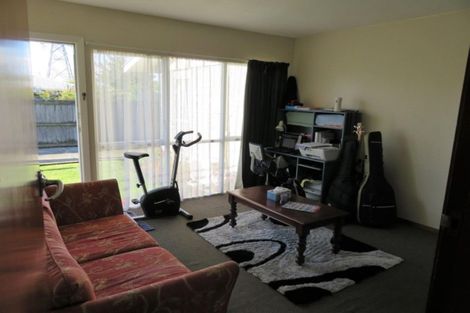 Photo of property in 1 Middlepark Road, Sockburn, Christchurch, 8042