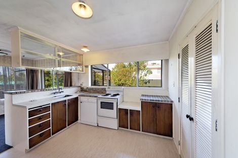 Photo of property in 136 Godley Road, Green Bay, Auckland, 0604