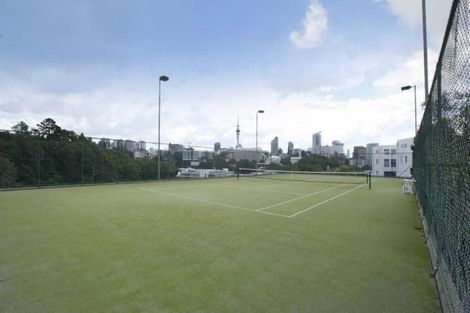 Photo of property in Dakota Buildings, 1f/3 Cheshire Street, Parnell, Auckland, 1052