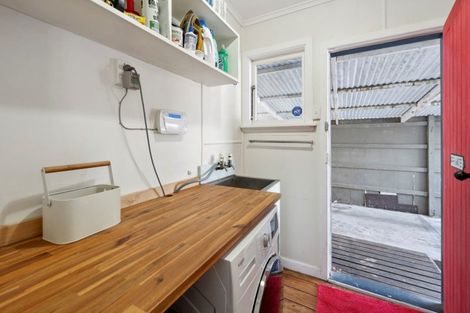 Photo of property in 8a Farnworth Avenue, Holdens Bay, Rotorua, 3010