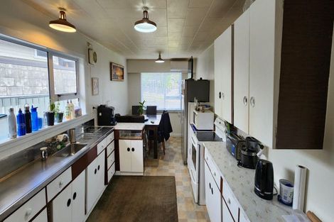 Photo of property in 10 Thames Street, Welbourn, New Plymouth, 4310