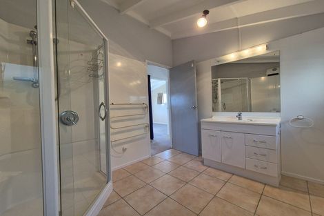 Photo of property in 121 James Street, Coromandel, 3506