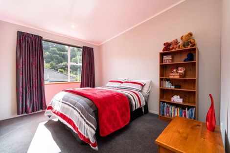 Photo of property in 215a Helensburgh Road, Wakari, Dunedin, 9010