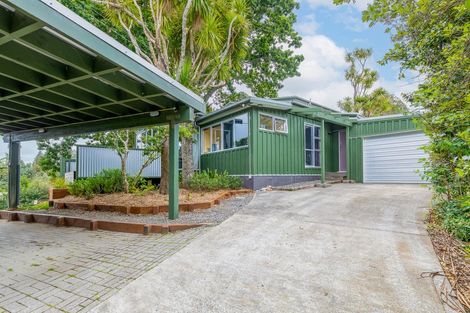 Photo of property in 8 Rimu Road, Oratia, Auckland, 0604