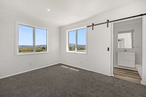Photo of property in 109 Black Rock Road, Newlands, Wellington, 6037