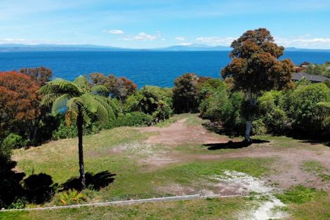 Photo of property in 4 Whakamoenga Point, Acacia Bay, Taupo, 3385