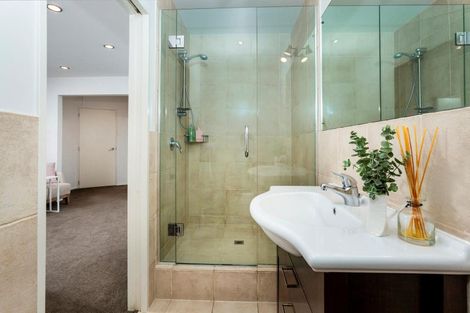 Photo of property in 46b Clifton Road, Hauraki, Auckland, 0622