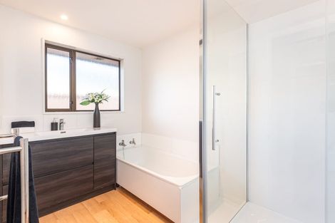 Photo of property in 7c Ludecke Place, Sockburn, Christchurch, 8042