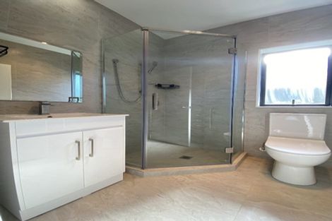 Photo of property in 60 Medvale Avenue, Flat Bush, Auckland, 2019