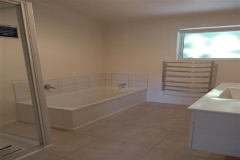 Photo of property in 54a Ranui Terrace, Tawa, Wellington, 5028