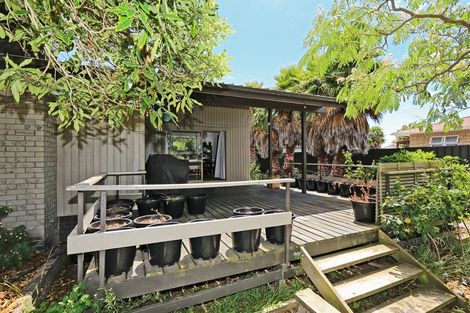 Photo of property in 100 Flaxmere Avenue, Flaxmere, Hastings, 4120