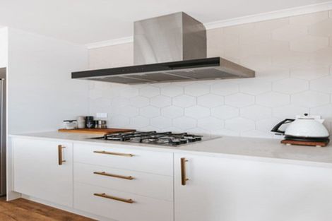 Photo of property in 12 Brendan Close, Omokoroa, 3114