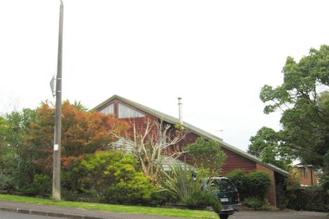Photo of property in 25 Pigeon Mountain Road, Half Moon Bay, Auckland, 2012