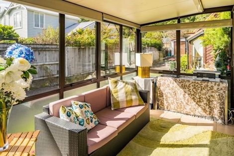 Photo of property in 3a Pukatea Street, Eastbourne, Lower Hutt, 5013