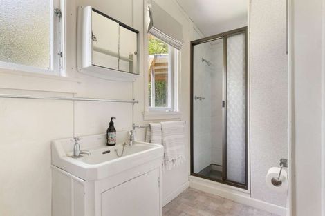 Photo of property in 19 Tombleson Road, Lake Rotoma, Rotorua, 3074