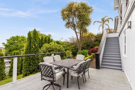 Photo of property in 10 Cobden Road, Bluff Hill, Napier, 4110