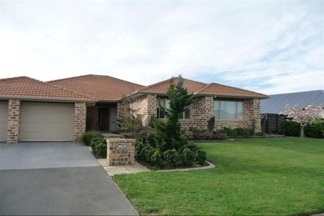 Photo of property in 26 Kinsella Crescent, Aidanfield, Christchurch, 8025