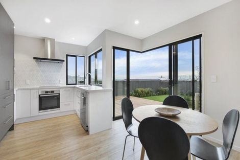 Photo of property in 11 Lookaway Place, Huntsbury, Christchurch, 8022