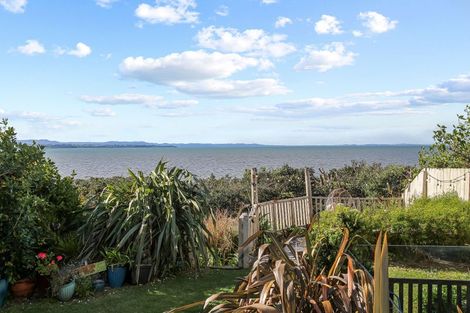 Photo of property in 7a Torkar Road, Clarks Beach, 2122