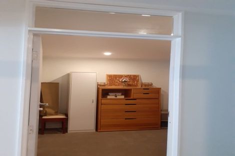 Photo of property in 20/73 Princes Street, Northcote Point, Auckland, 0627