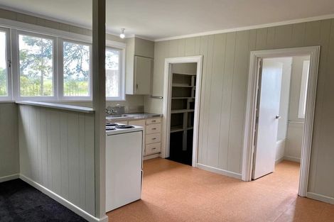 Photo of property in 122 Tawa Road, Kumeu, 0891