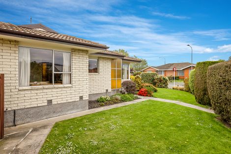 Photo of property in 2a Mallett Place, Halswell, Christchurch, 8025