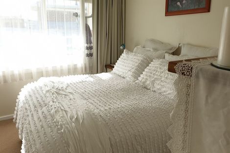 Photo of property in 1-11/94 Avenue Road, West End, Timaru, 7910