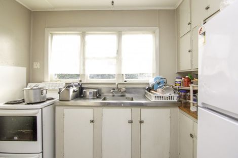 Photo of property in 7 Renfrew Place, Highbury, Palmerston North, 4412