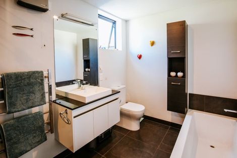 Photo of property in 24 Stackbrae Avenue, Wanaka, 9305