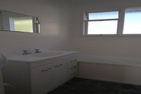 Photo of property in 44 Acacia Avenue, Maungaraki, Lower Hutt, 5010