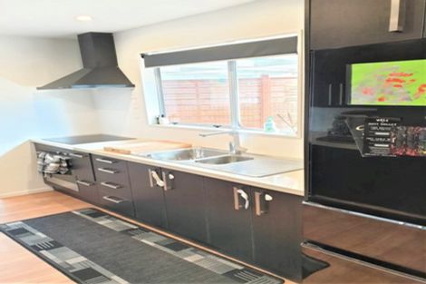 Photo of property in 16 Seattle Grove, Totara Park, Upper Hutt, 5018