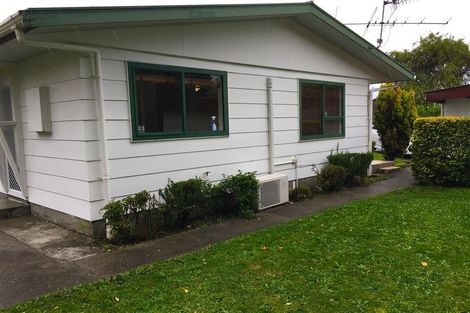 Photo of property in 8 He Awa Crescent, Waikanae, 5036