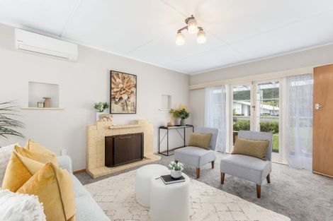 Photo of property in 21 Wellington Road, Wainuiomata, Lower Hutt, 5014