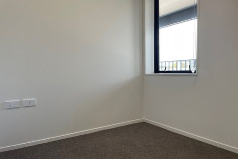 Photo of property in 205/28c Eileen Newey Place, Henderson, Auckland, 0612