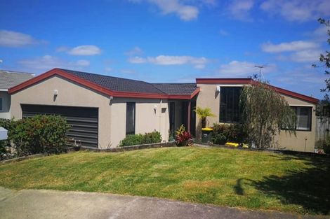 Photo of property in 131 West Harbour Drive, West Harbour, Auckland, 0618