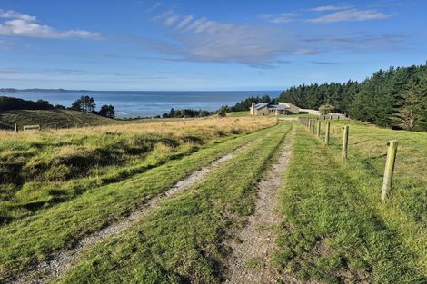 Photo of property in 4894 Hampden-palmerston Road, Shag Point, Palmerston, 9482