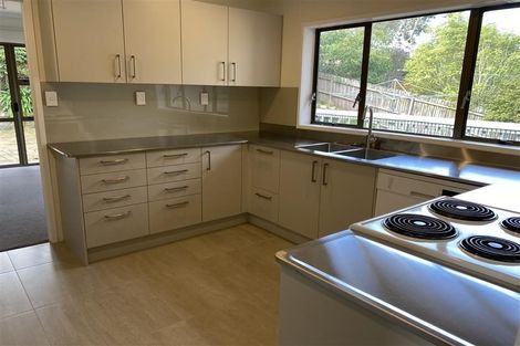 Photo of property in 23 John Downs Drive, Browns Bay, Auckland, 0630