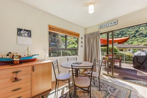 Photo of property in 1 Okiwa Place, Anakiwa, Picton, 7281