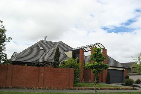 Photo of property in 8 Chateau Drive, Burnside, Christchurch, 8053