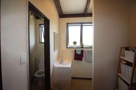 Photo of property in 10 Huia Street, Waikawa, Picton, 7220